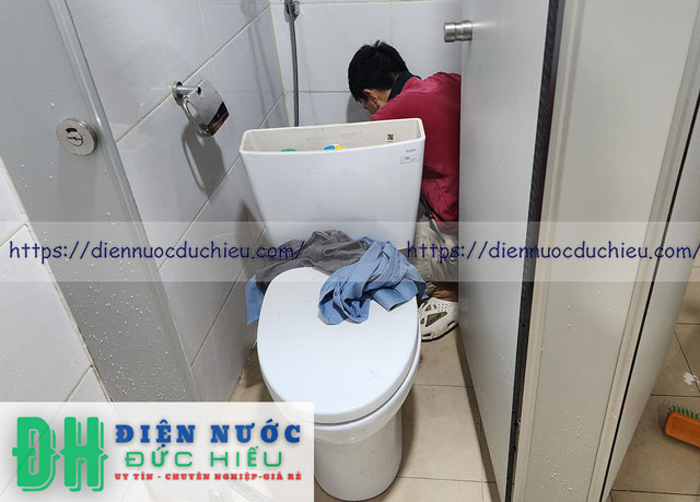 Thợ sửa bồn cầu chuyên nghiệp Điện Nước Đức Hiếu